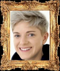 Mae Martin